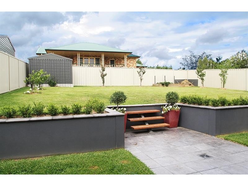 22 Laurie, Raworth NSW 2321