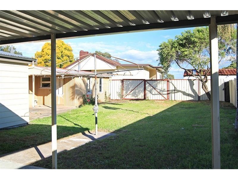 225 New England Highway, Rutherford NSW 2320