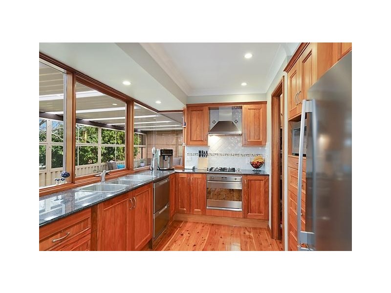 17 April Crt, Bolwarra Heights NSW 2320