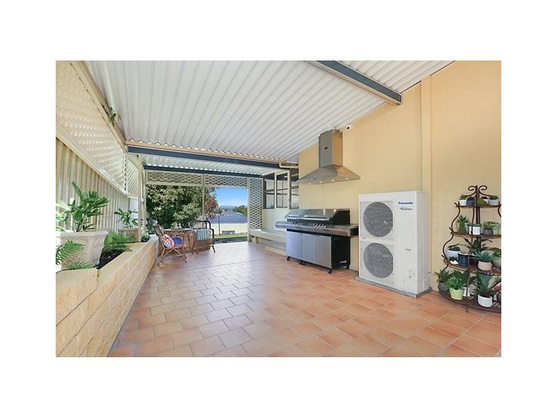 17 April Crt, Bolwarra Heights NSW 2320