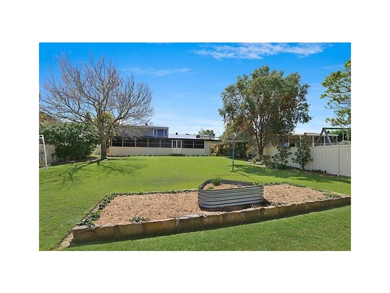 17 April Crt, Bolwarra Heights NSW 2320