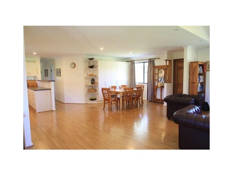 1513 Maitland Vale Road, Lambs Valley NSW 2335