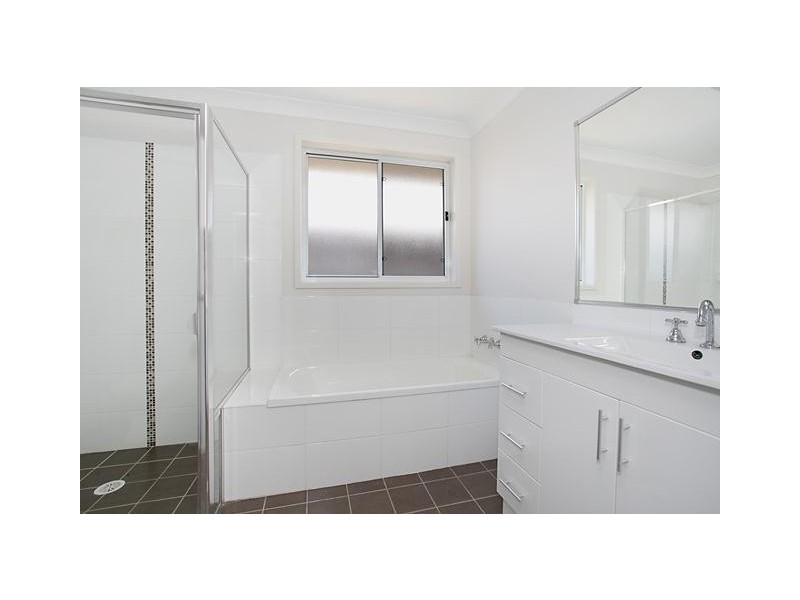 33 Kelman Drive, Cliftleigh NSW 2321