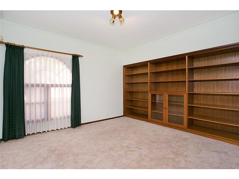 48  Squadron Crescent, Rutherford NSW 2320