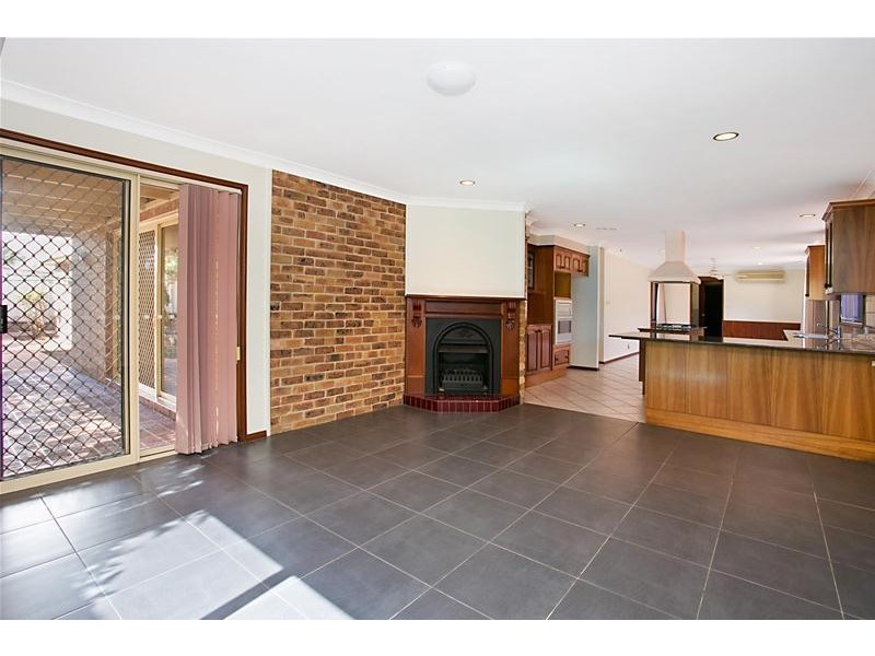 48  Squadron Crescent, Rutherford NSW 2320