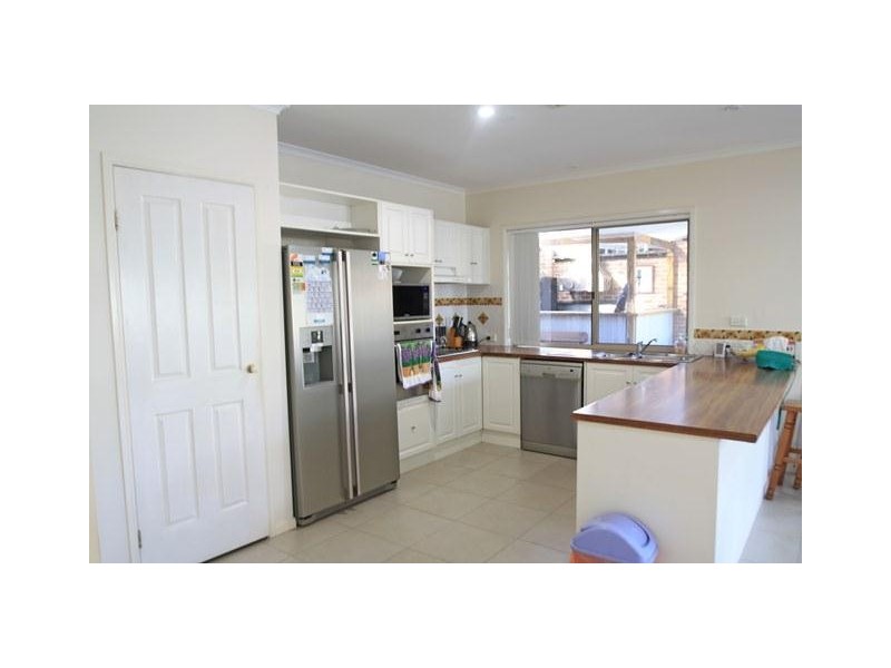 3 Treefern Close, Aberglasslyn NSW 2320