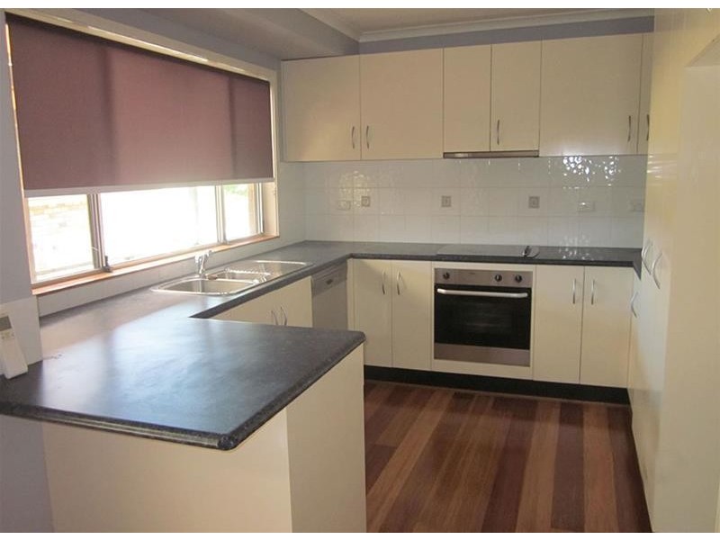 2  Gorton Close, Metford NSW 2323