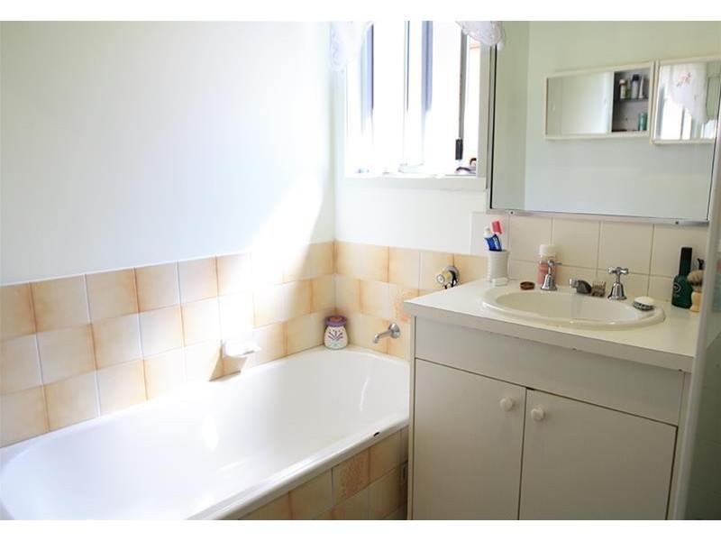 4 Carr Street, Rutherford NSW 2320