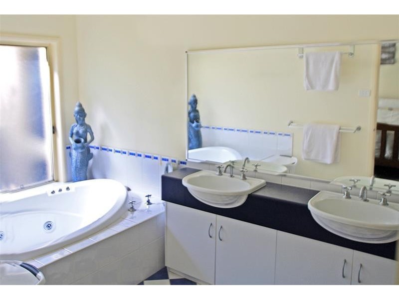 41 Barrington Grove, Thornton NSW 2322