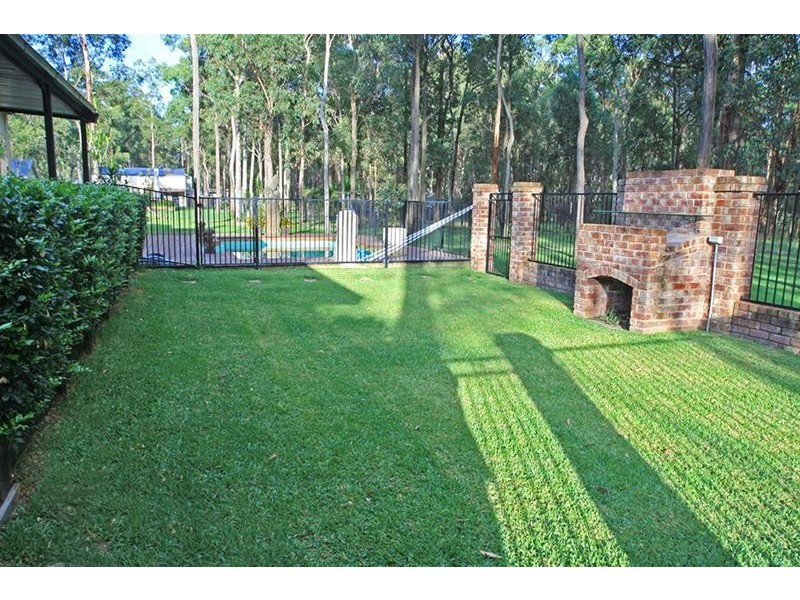 41 Barrington Grove, Thornton NSW 2322