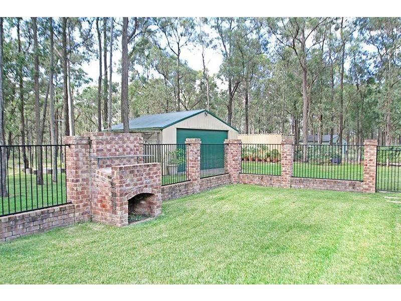 41 Barrington Grove, Thornton NSW 2322