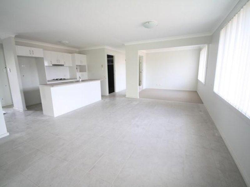 52 River Oak Avenue, Gillieston Heights NSW 2321