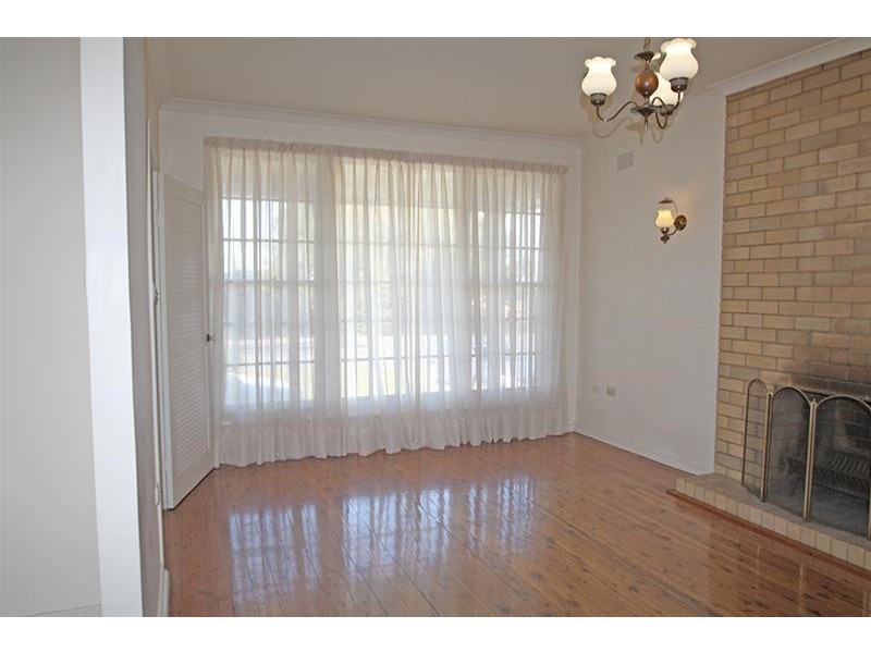 126 Paterson Road, Bolwarra NSW 2320