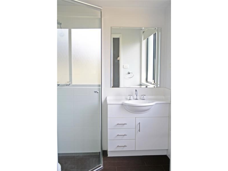 12 Aaron Cove, Rutherford NSW 2320