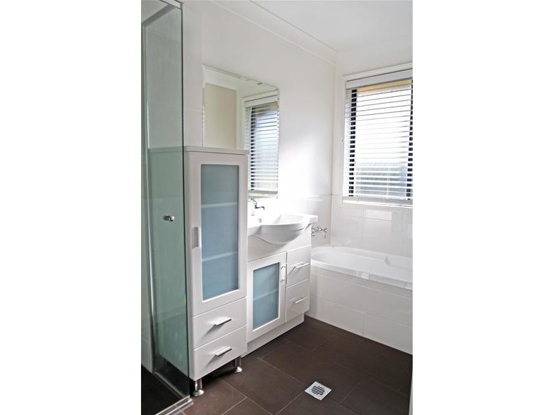 12 Aaron Cove, Rutherford NSW 2320