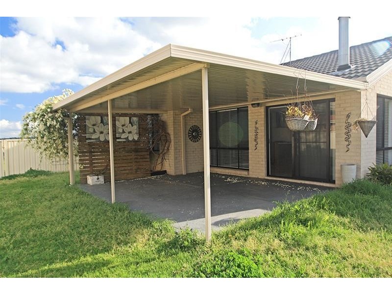 12 Aaron Cove, Rutherford NSW 2320