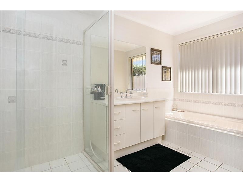 66 Nardoo Avenue, Aberglasslyn NSW 2320