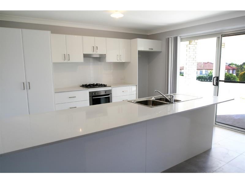 14 Vikki Avenue, Aberglasslyn NSW 2320