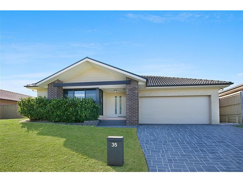 35  Saddlers Drive,, Gillieston Heights NSW 2321