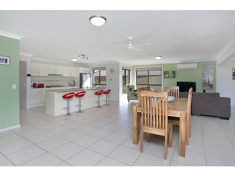 35  Saddlers Drive,, Gillieston Heights NSW 2321