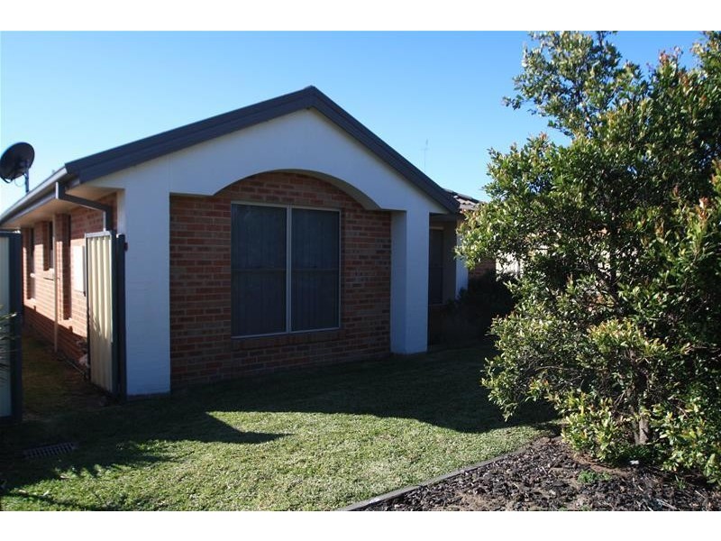 1/7  Carnarvon Circuit, Ashtonfield NSW 2323