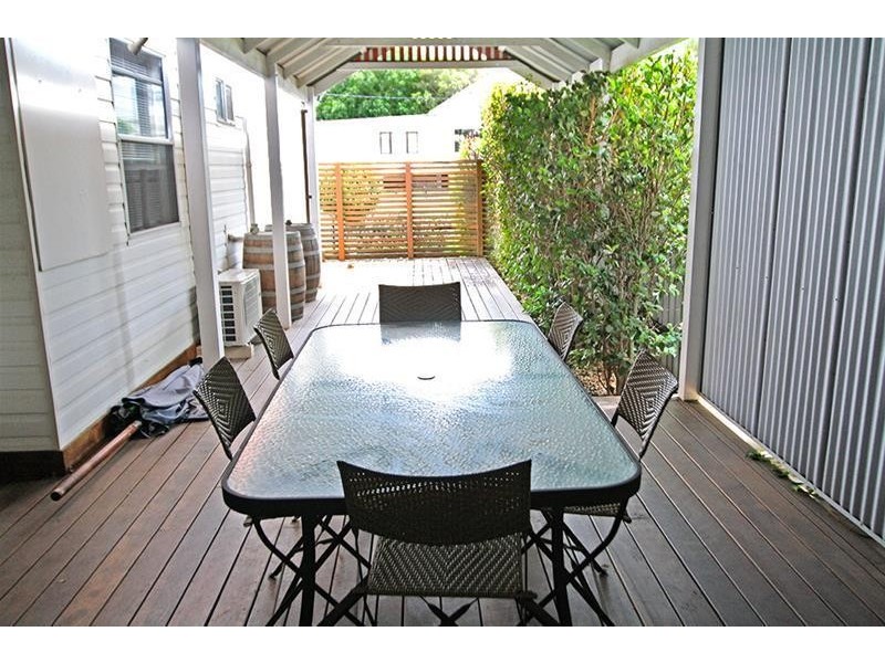 2 Raymond Street, Telarah NSW 2320