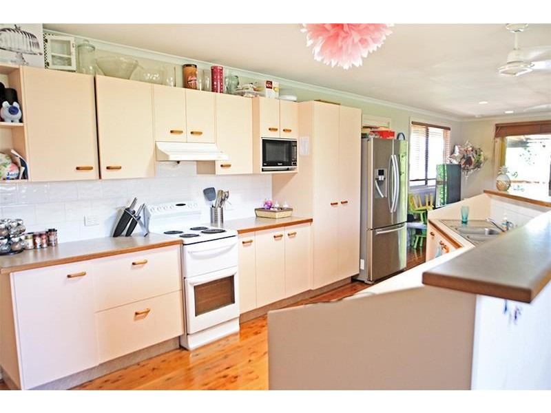 2A  Little Park Street, Greta NSW 2334