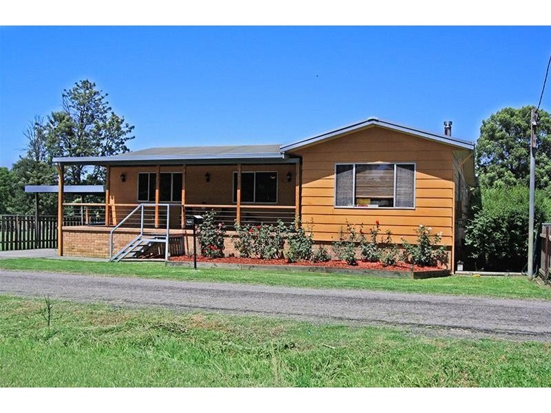 2A  Little Park Street, Greta NSW 2334