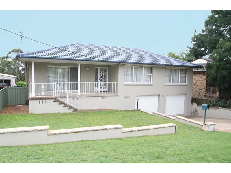 8 Collinson Street, Tenambit NSW 2323