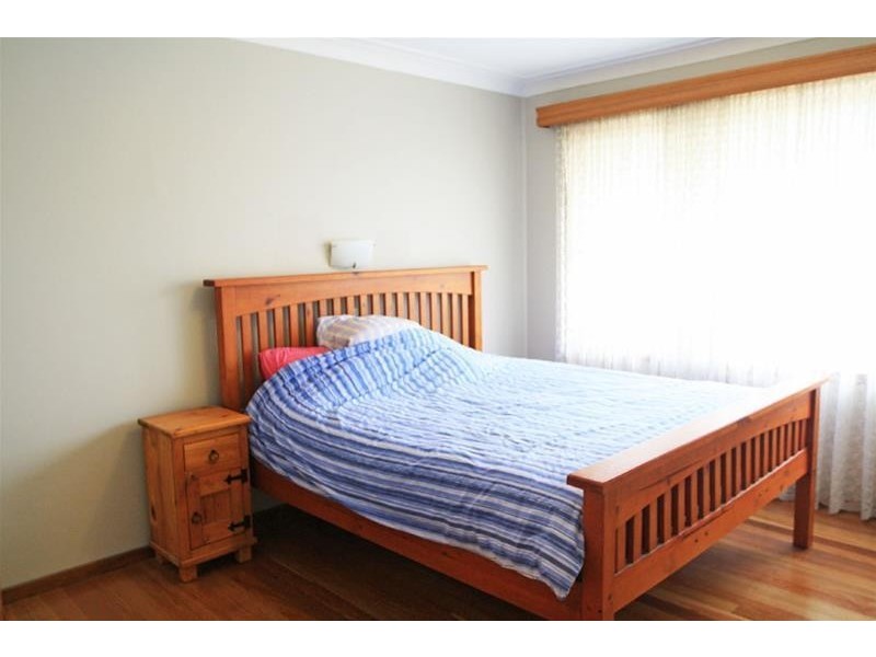 8 Collinson Street, Tenambit NSW 2323