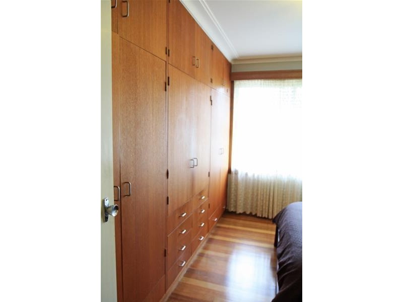 8 Collinson Street, Tenambit NSW 2323