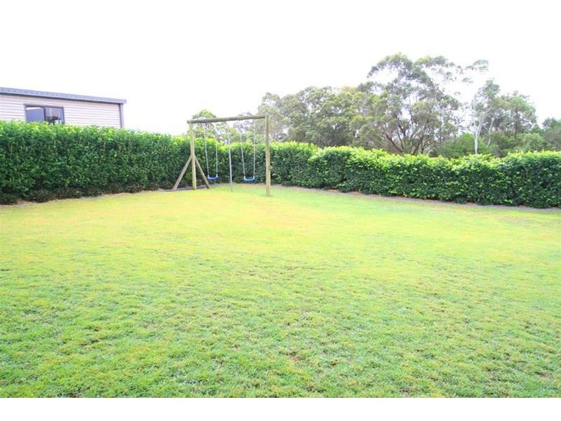 8 Collinson Street, Tenambit NSW 2323