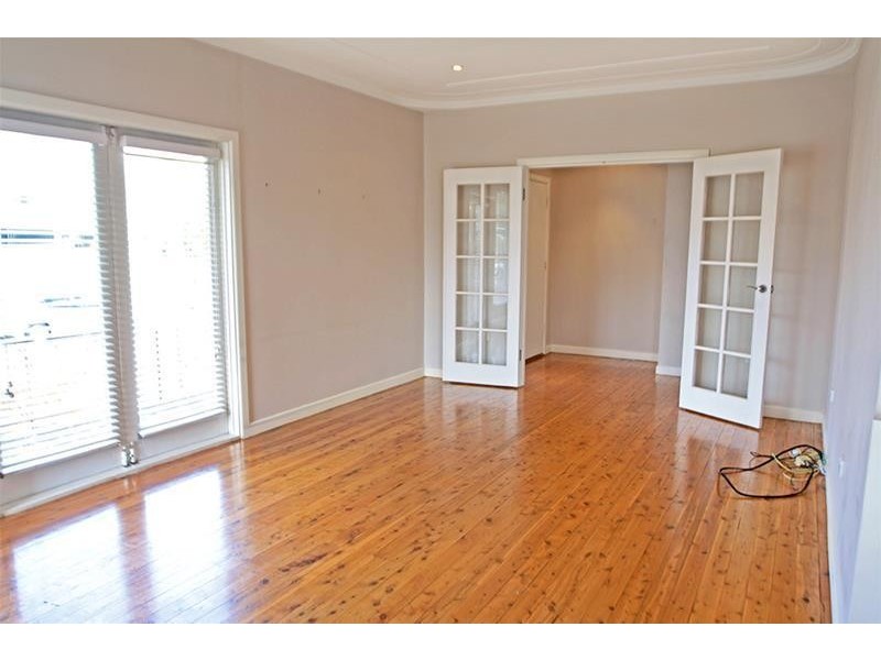 4 Fourth Avenue, Rutherford NSW 2320