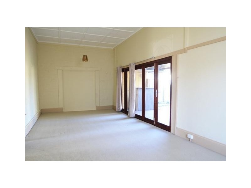 70 George Street, East Maitland NSW 2323