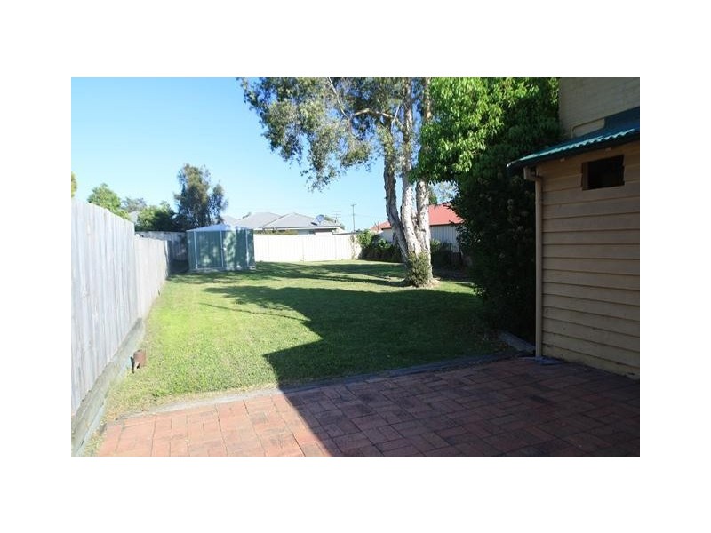 70 George Street, East Maitland NSW 2323