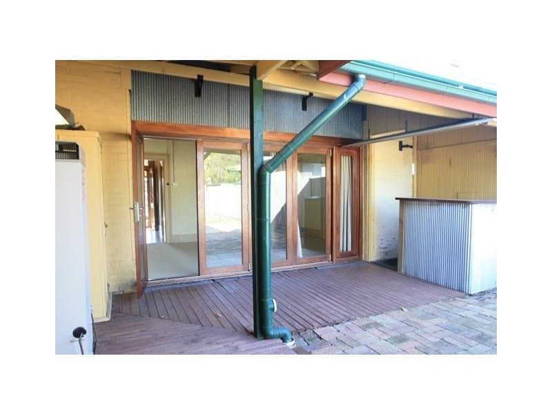 70 George Street, East Maitland NSW 2323