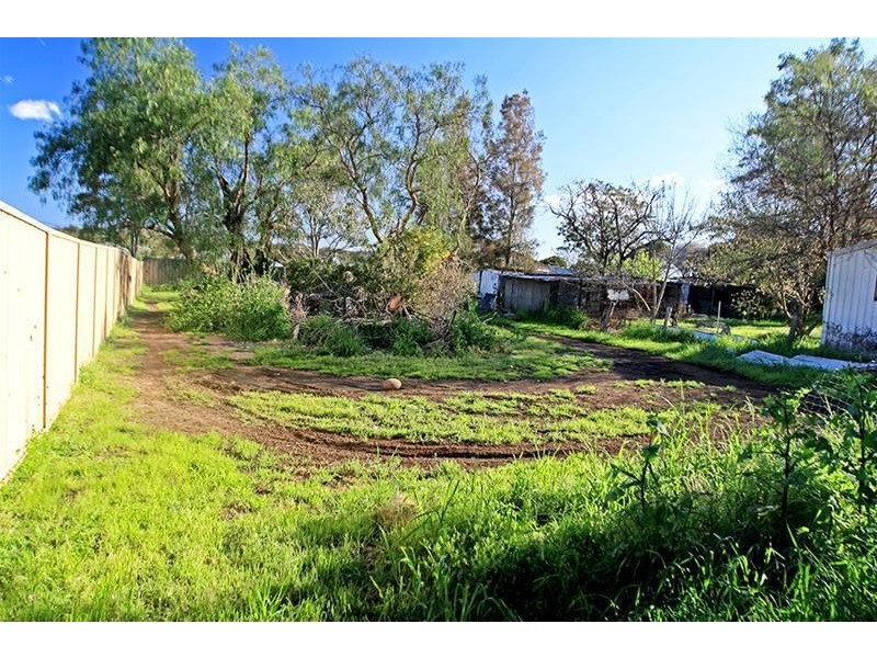 64 Kent Street, Greta NSW 2334