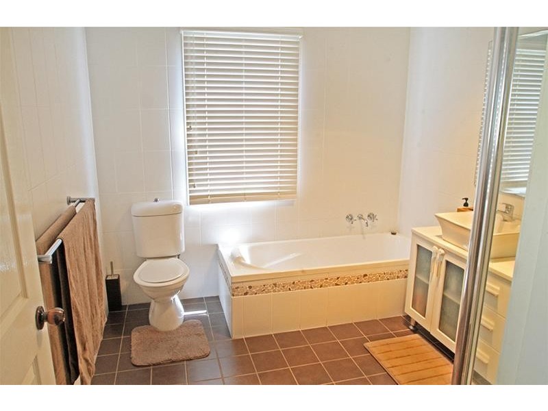 16 Onus Street, Telarah NSW 2320