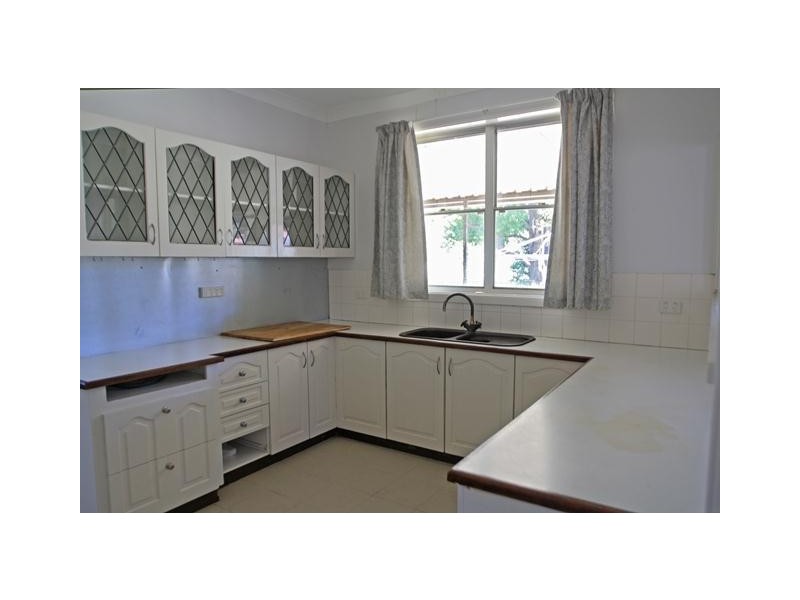 94 Government Road, Weston NSW 2326