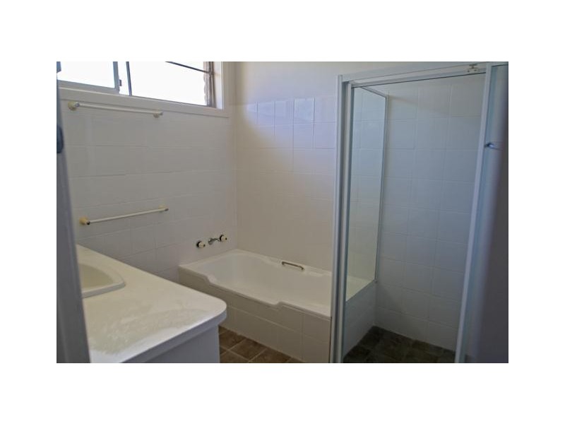 94 Government Road, Weston NSW 2326