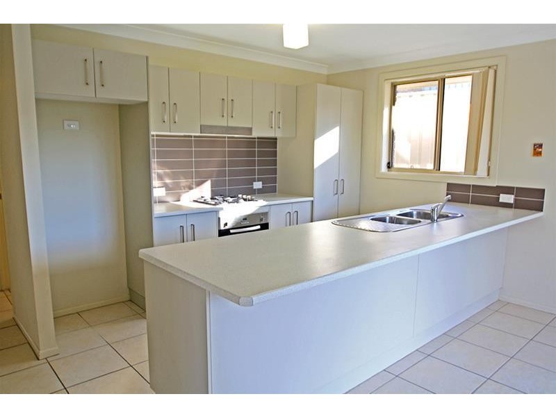 1/8 Neptune Close, Rutherford NSW 2320