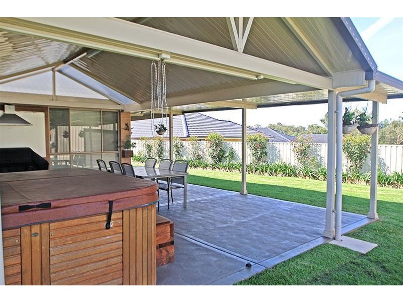 52 Diamond Circuit, Rutherford NSW 2320