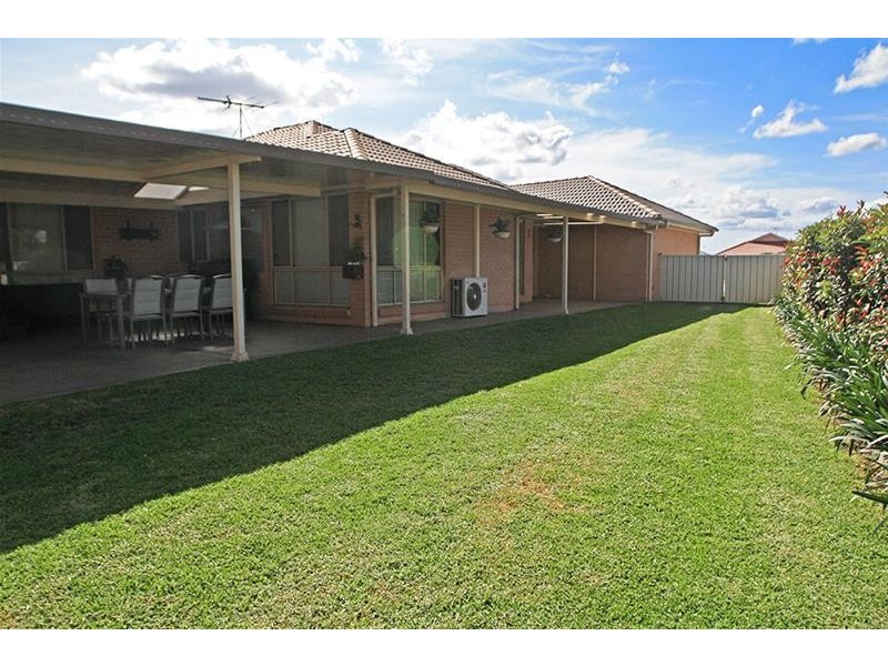 52 Diamond Circuit, Rutherford NSW 2320