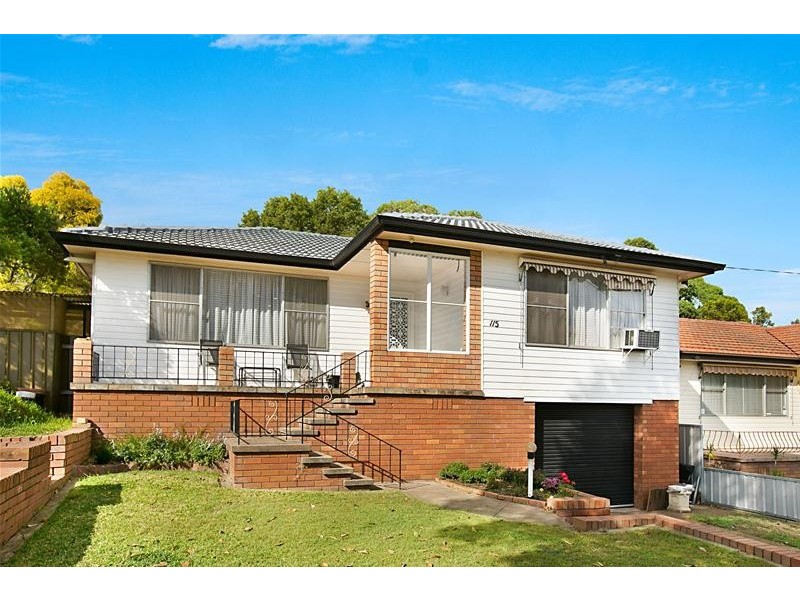 115 South Street, Telarah NSW 2320