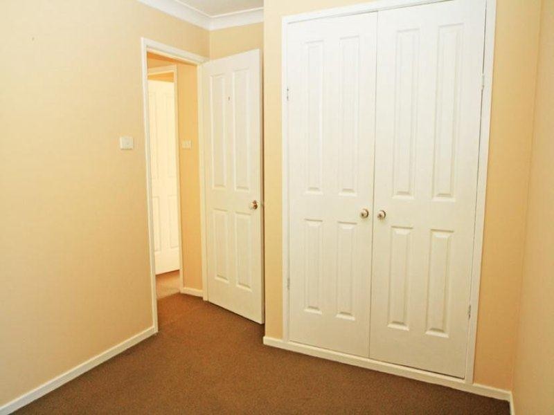 8 Quinton Close, Rutherford NSW 2320