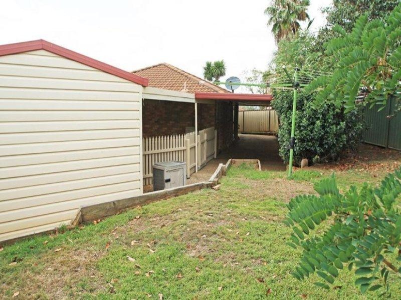 8 Quinton Close, Rutherford NSW 2320