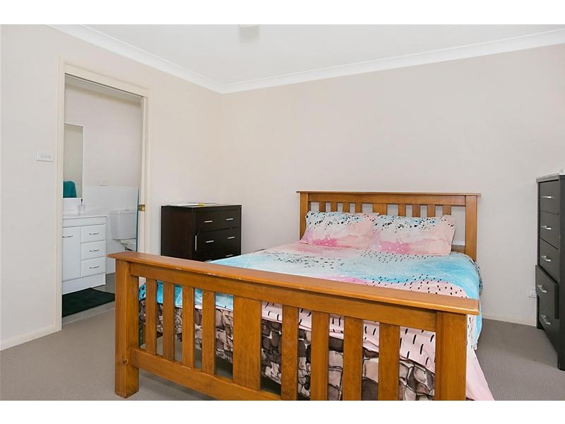 9 Dominic Cove, Rutherford NSW 2320