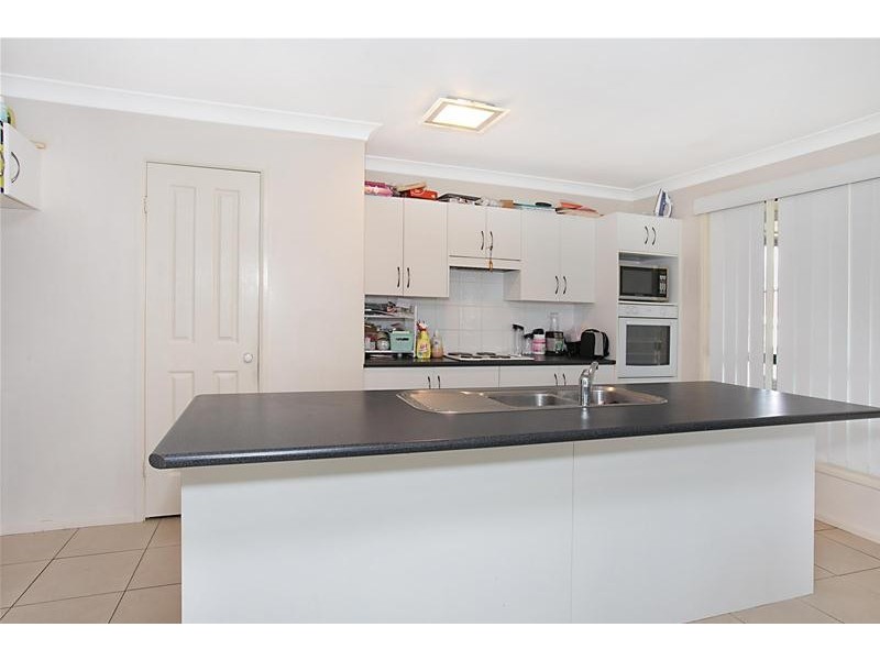 9 Dominic Cove, Rutherford NSW 2320