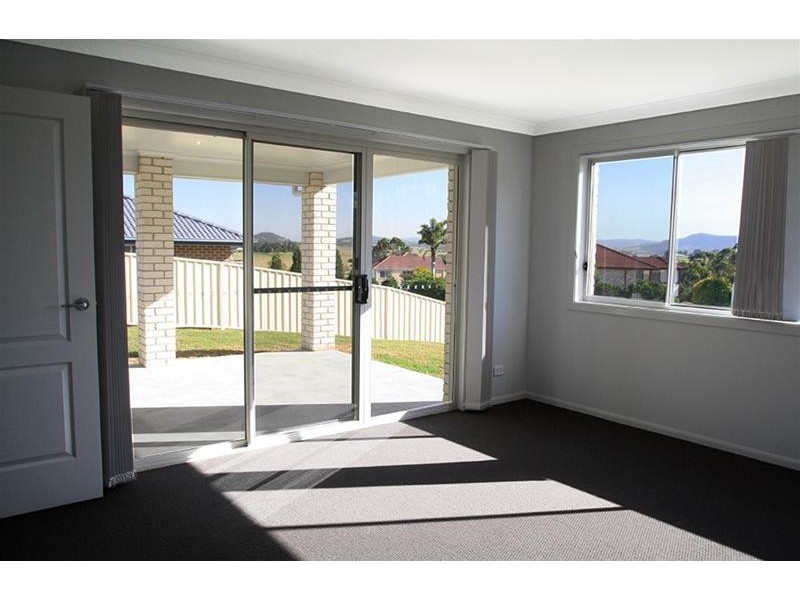 14 Vikki Avenue, Rutherford NSW 2320