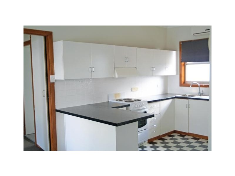 2/181 High Street, East Maitland NSW 2323